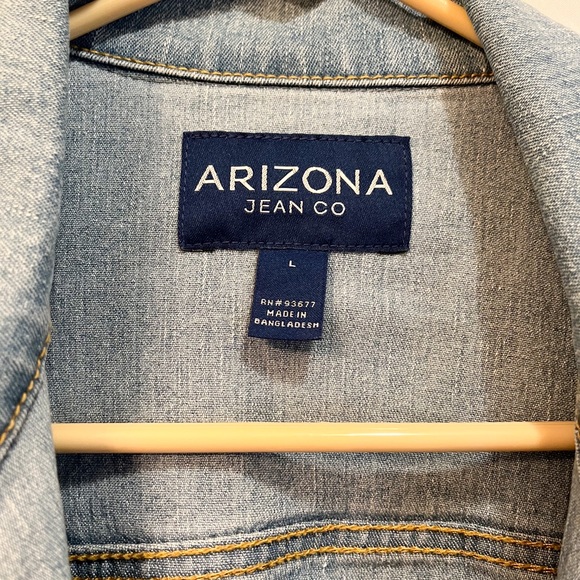 Arizona Jean Co Large Denim Jacket - Jean Jacket - Light wash jean jacket - Picture 8 of 8